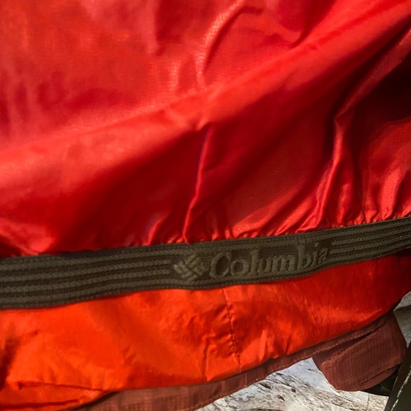 Columbia Maroon Lightweight Fall Jacket - Picture 9 of 10